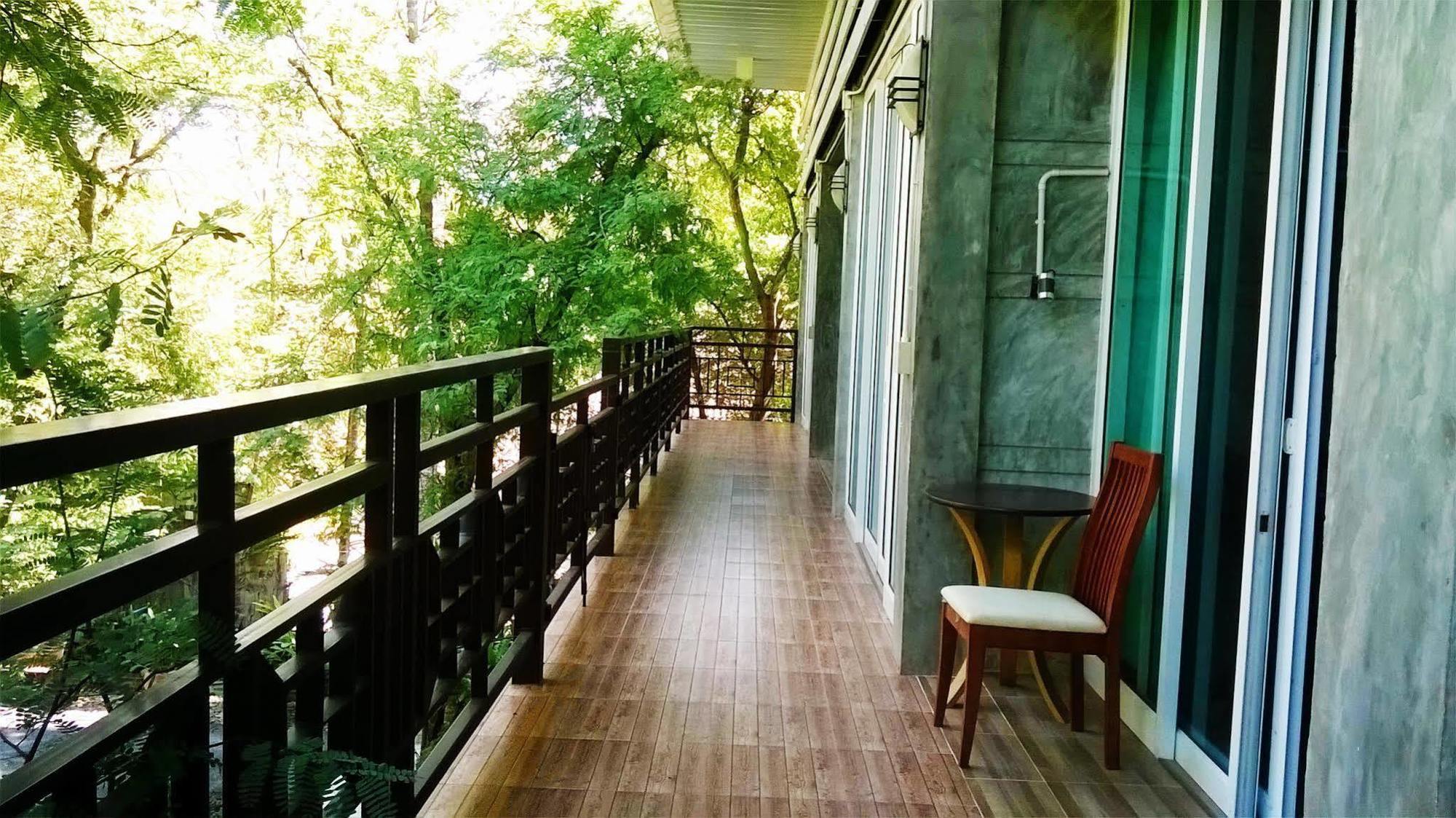 Loei Huen Hao Hug Home&Resort Exteriör bild
