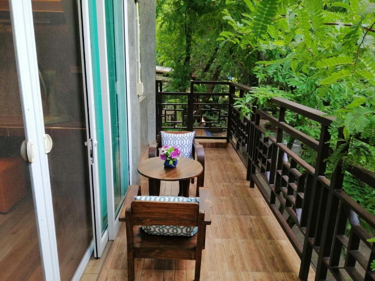 Loei Huen Hao Hug Home&Resort Exteriör bild